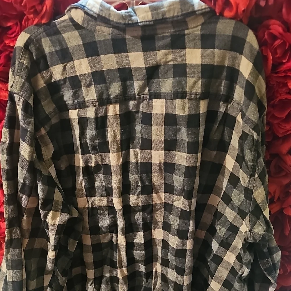Urban Pipeline Black/Grey/Cream Button Up Flannel Size XXLarge